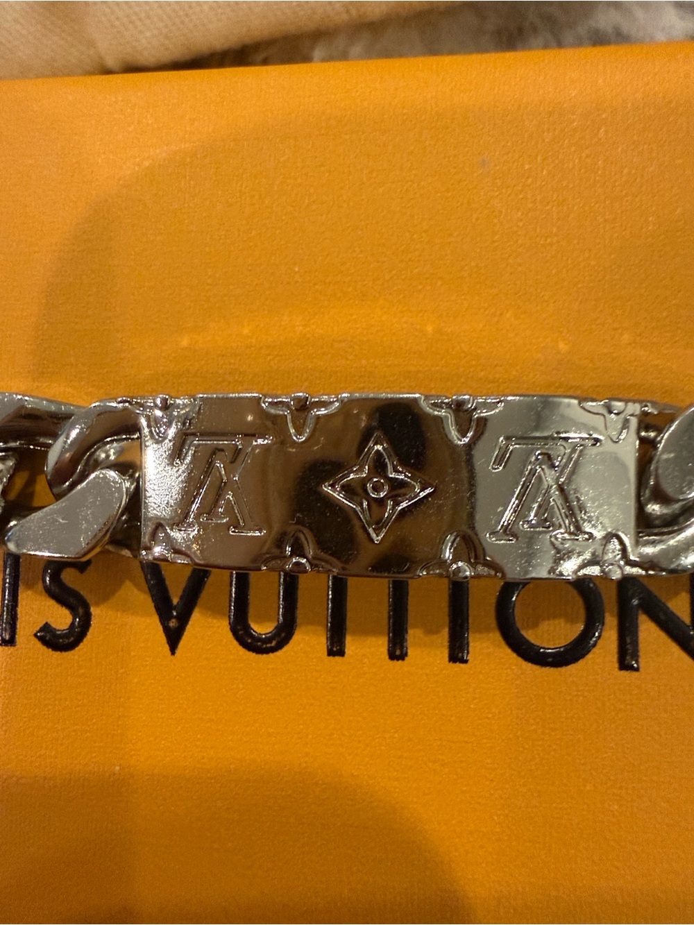Louis Vuitton Silver-Tone Curb Chain ID Bracelet - Silver - Picture 4 of 5